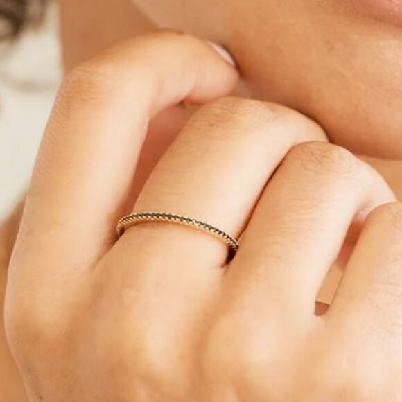 Black Stone Eternity Ring - Picture 2 of 4